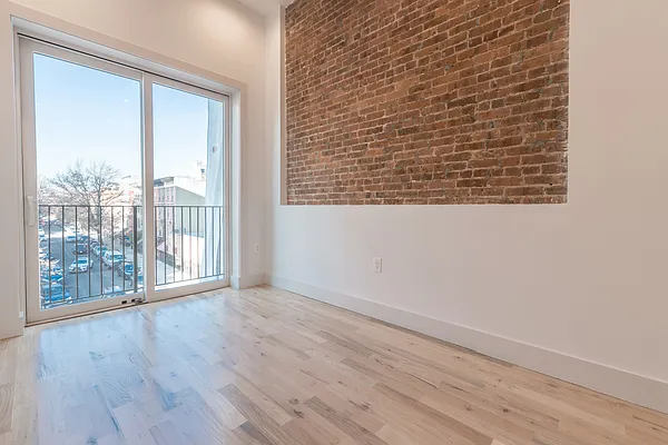 Rented by EXR | media 1