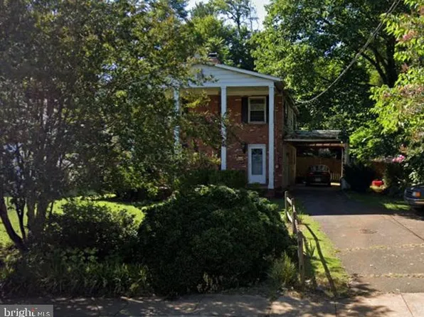 305 Carlton Rd, Charlottesville, VA 22902