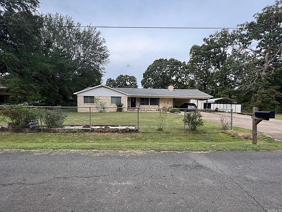 2nd image of 800 Huie Ave