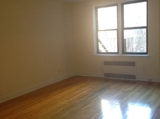 35-8 109th St, Corona, NY 11368