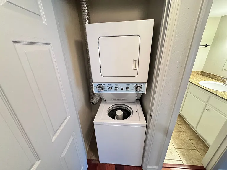 1100 Park Ln #1006 — Photo 10