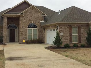 100 Tallow Wood Dr, Harvest, AL 35749