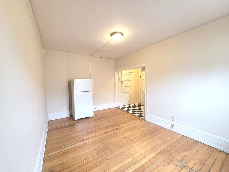 918-24 Knapp — Photo 10