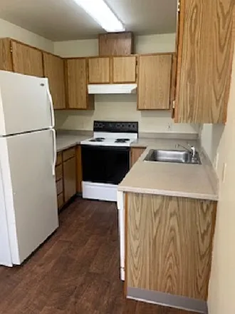 Alder Crossing Apartments — Photo 34