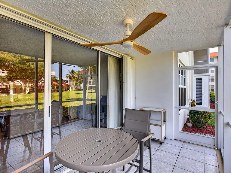 3150 NE 48th Ct #104 — Photo 31