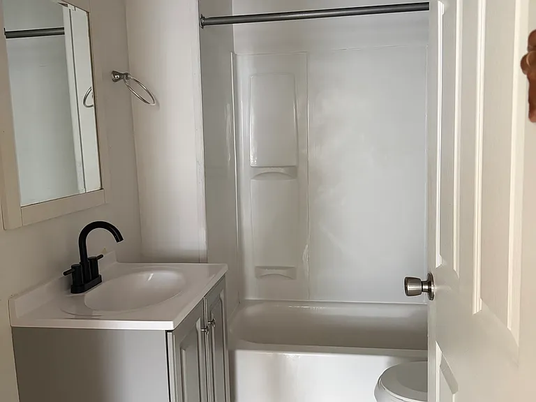 44 Richter St #2 — Photo 5