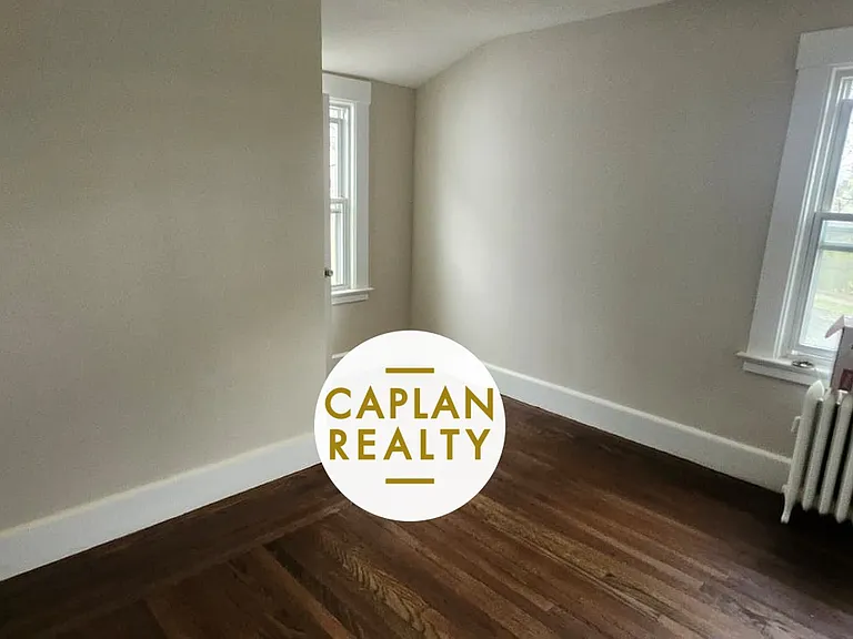 150 Crescent St #1 — Photo 9