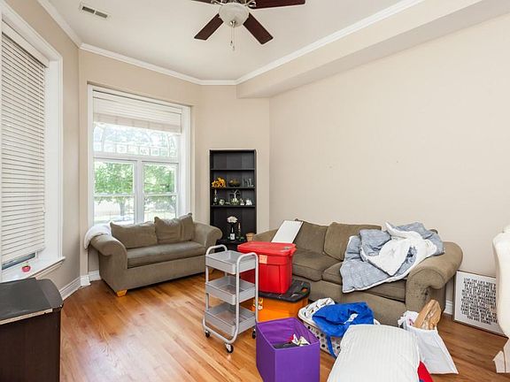 2nd image of 3150 S Prairie Ave #4A