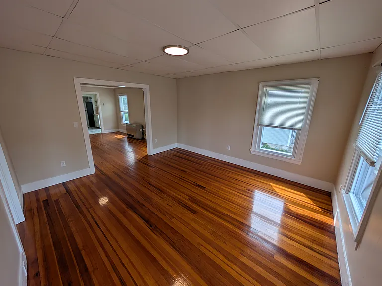 Living room (area number 2)