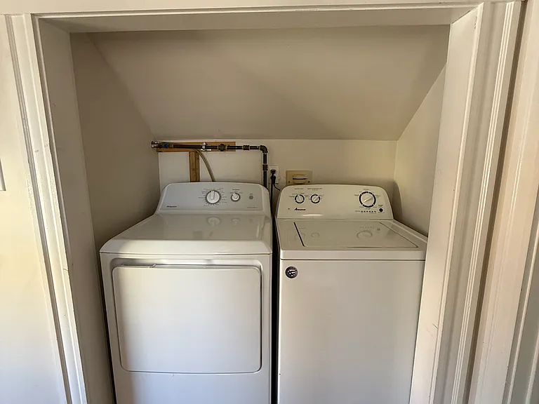 98 W Quincy St #2 — Photo 4