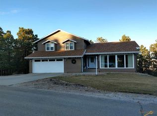 5440 Meadowlark Dr, Rapid City, SD 57702