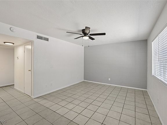 4th image of 2525 Donna St APT B