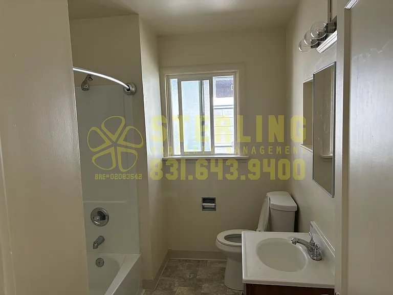 812 Park Avenue - Monterey — Photo 8
