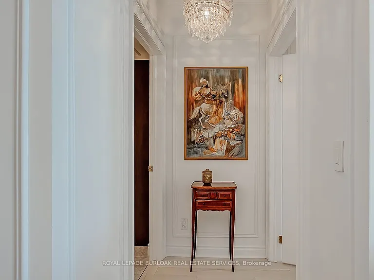 1477 Lakeshore Rd #704 — Photo 20