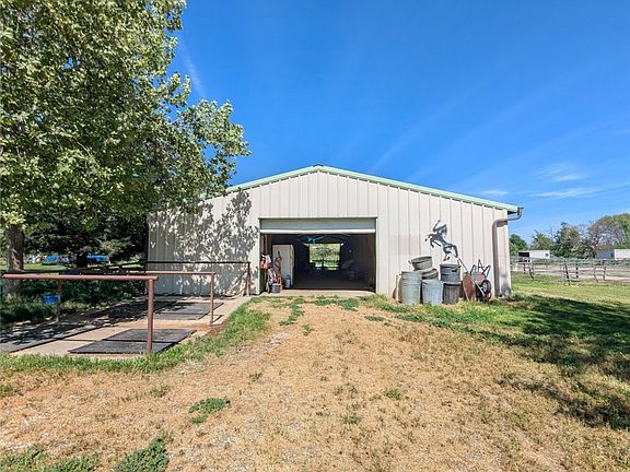 4th image of 2304 Hutton Way