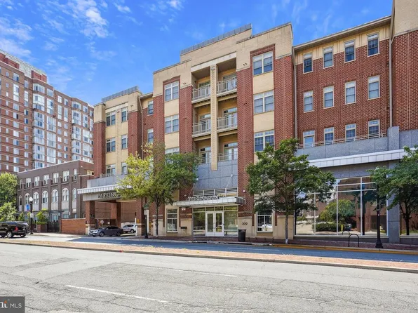 309 Holland Ln Unit 327, Alexandria, VA 22314