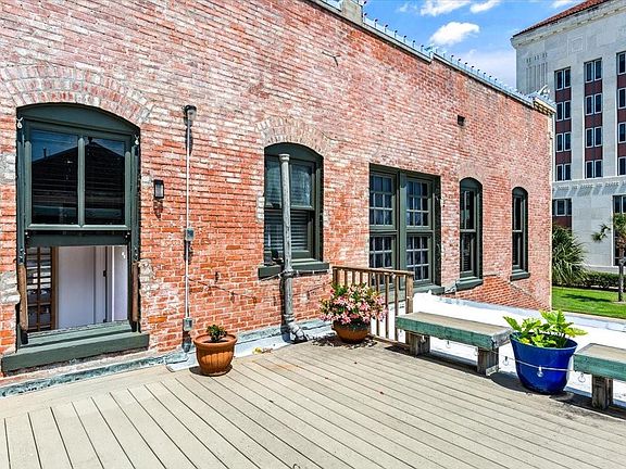 4th image of 2510 Church St #2