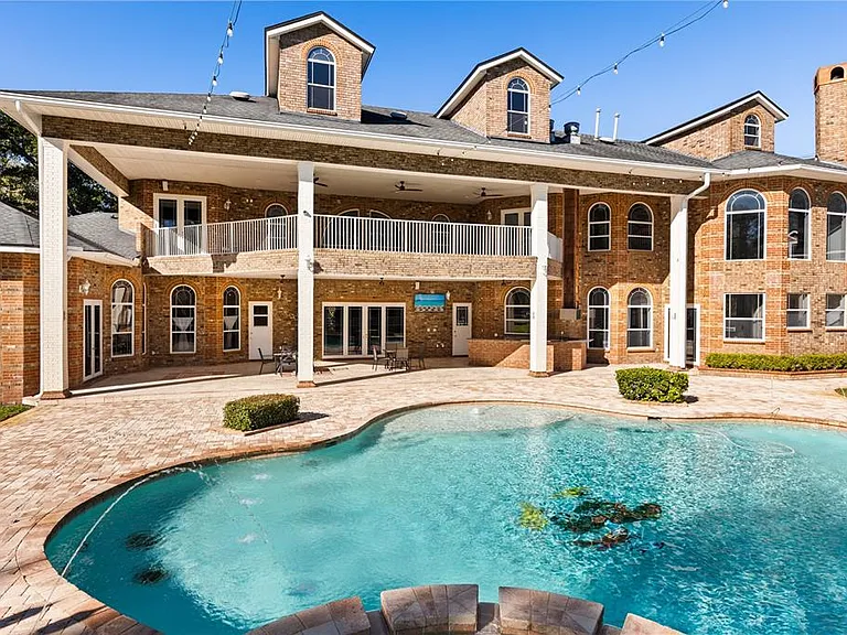 1501 Lake Markham Rd — Photo 46