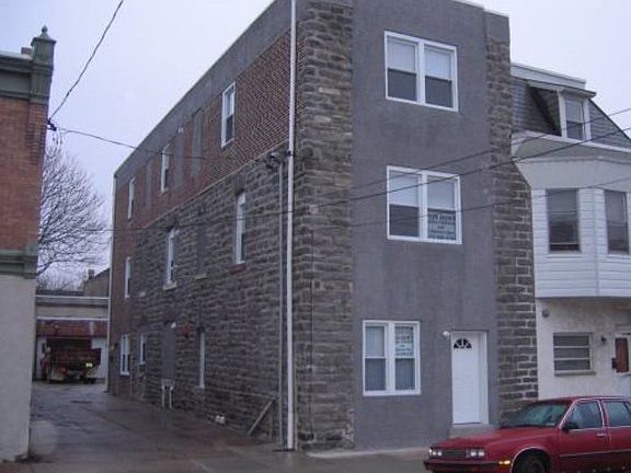 5th image of 323 N 64th St