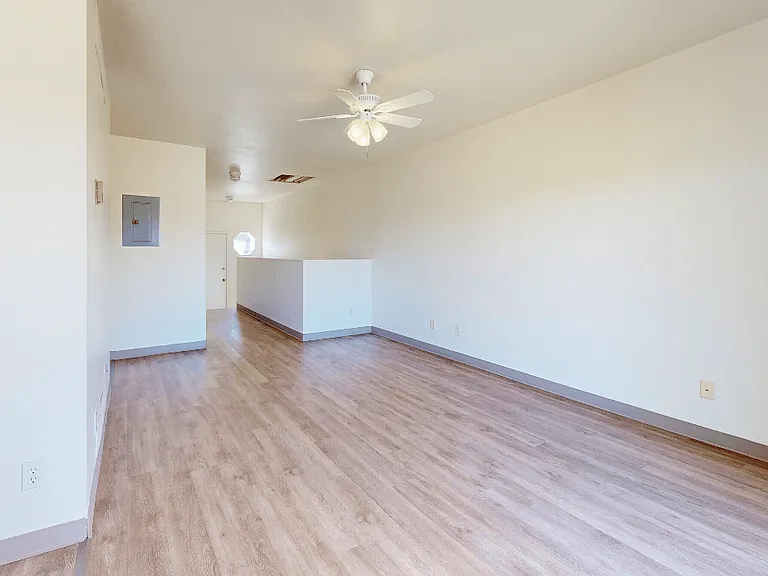 Glenmoor Townhomes — Photo 1