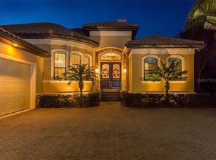 1050 Gulf Winds Way, Nokomis, FL 34275