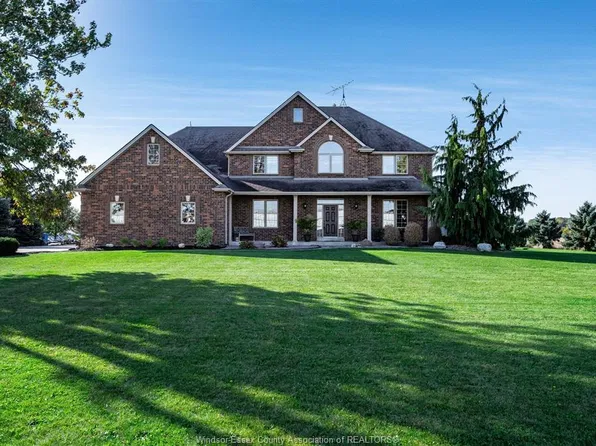 901 Road 2 E, Kingsville, ON N9Y 2E4