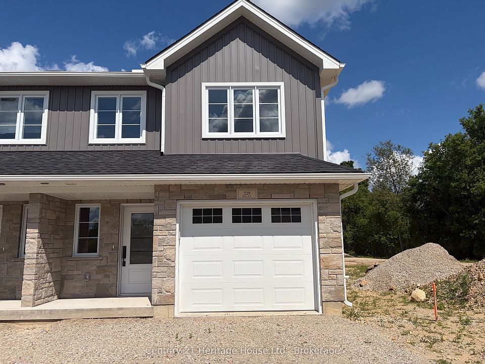 1st image of 229 Bruce St S #4