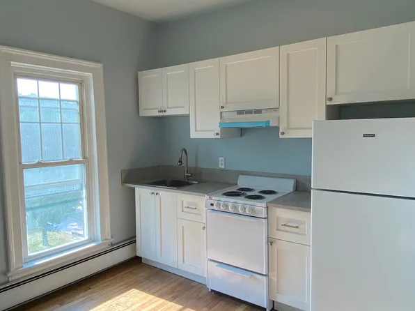 58 Main St #3D, Winsted, CT 06098