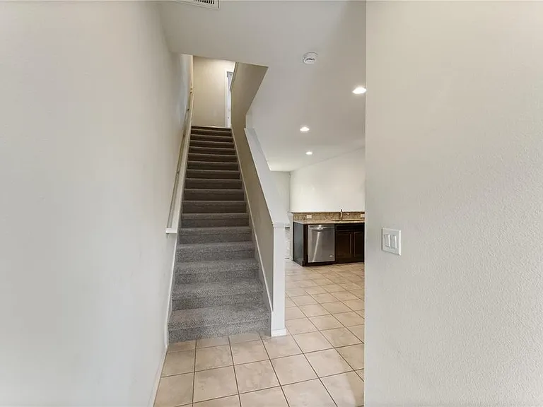 4912 White Sanderling Ct — Photo 5