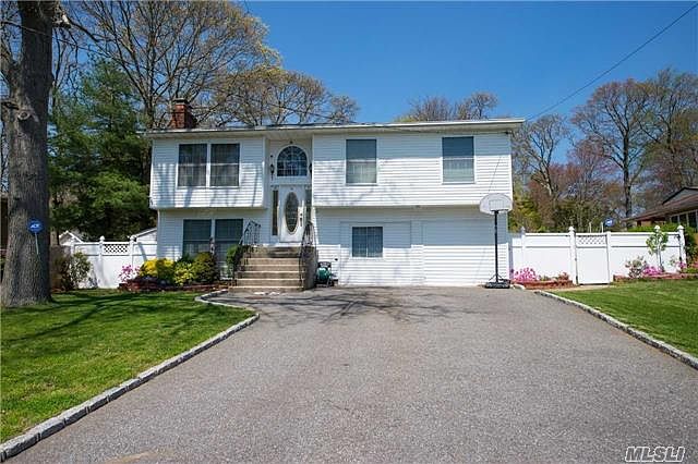 1st image of 17 Chestnut Ave