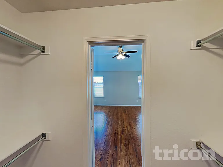 2524 Wakecrest Dr — Photo 9