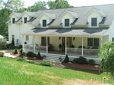 1st image of 35 Joseph Ct