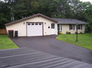 195 Bates Rd, Brockton, MA 02302