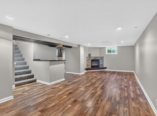 3633 Lowry Ave N, Robbinsdale, MN 55422