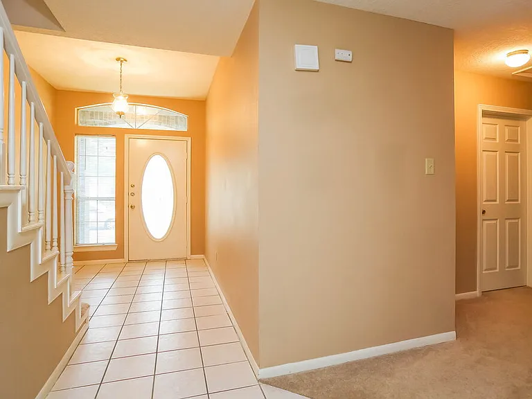 19311 Cypress Bay Dr — Photo 2