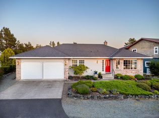 486 Ridge Rd, Manzanita, OR 97130