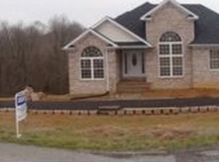 589 Green Creek Dr, Glasgow, KY 42141