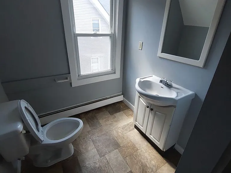 59 Dwight St — Photo 2