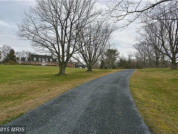 3rd image of 12471 Coopers Ln