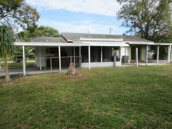 229 Osceola Ave, Fort Pierce, FL 34982