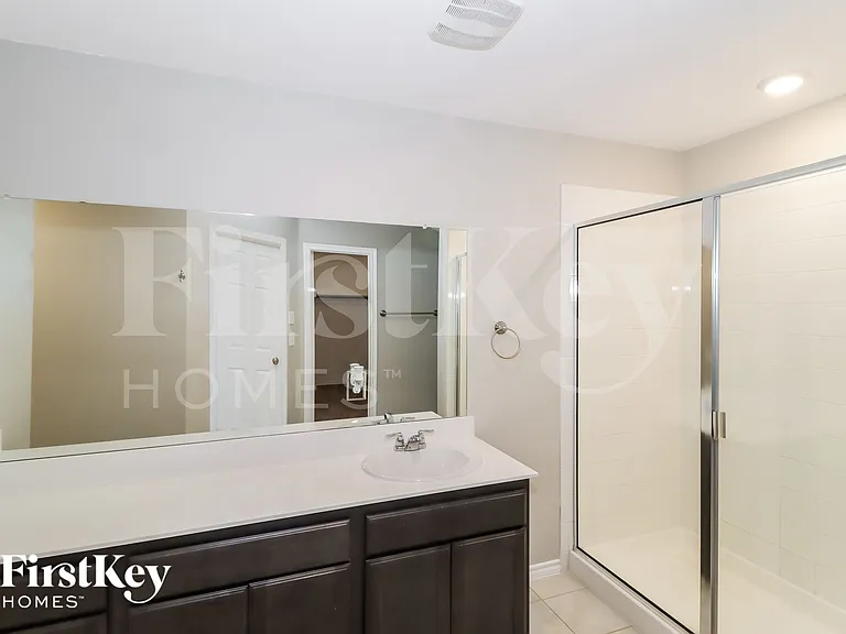 1539 Owen Way — Photo 9