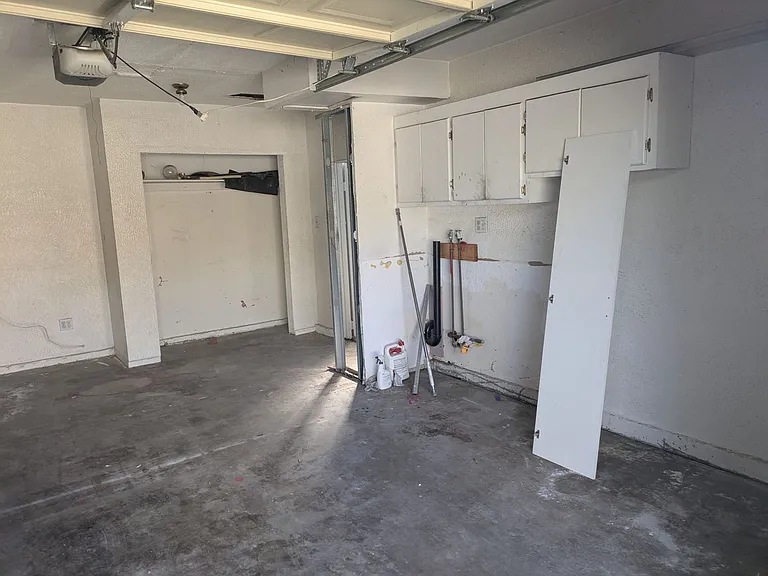 661 S Lilac Ave — Photo 13