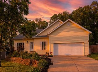 420 Amanda Road, Ridgedale, MO 65739