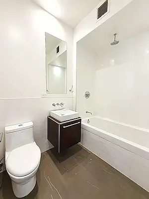 Rented by The Agency | media 19