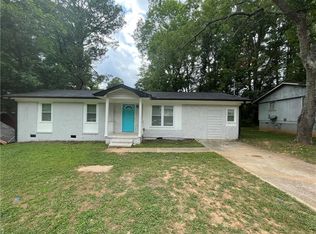 11 Westgate Park Dr, Newnan, GA 30263