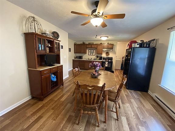 4th image of 1450 Shamrock Ct
