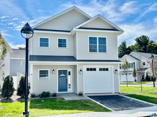 14 Fieldstone Court #14, Bethel, CT 06801