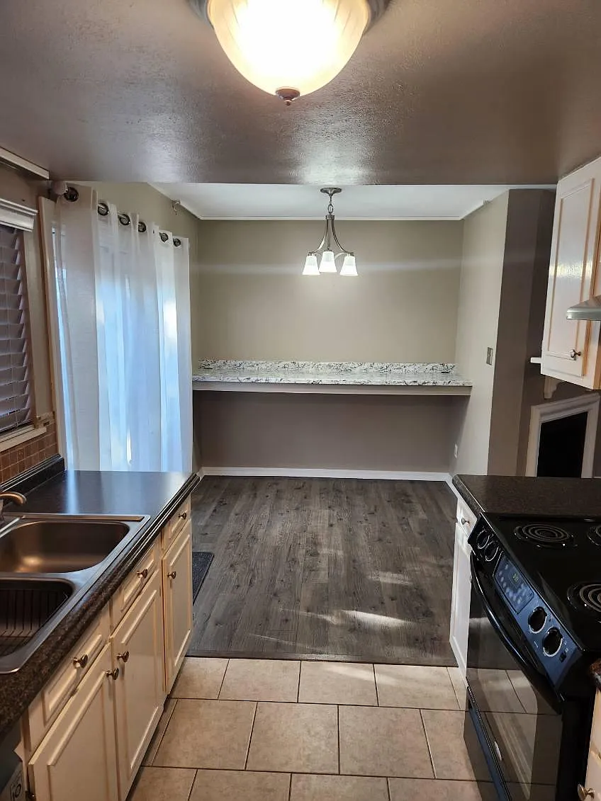 199 Chimney Stone Way — Photo 2