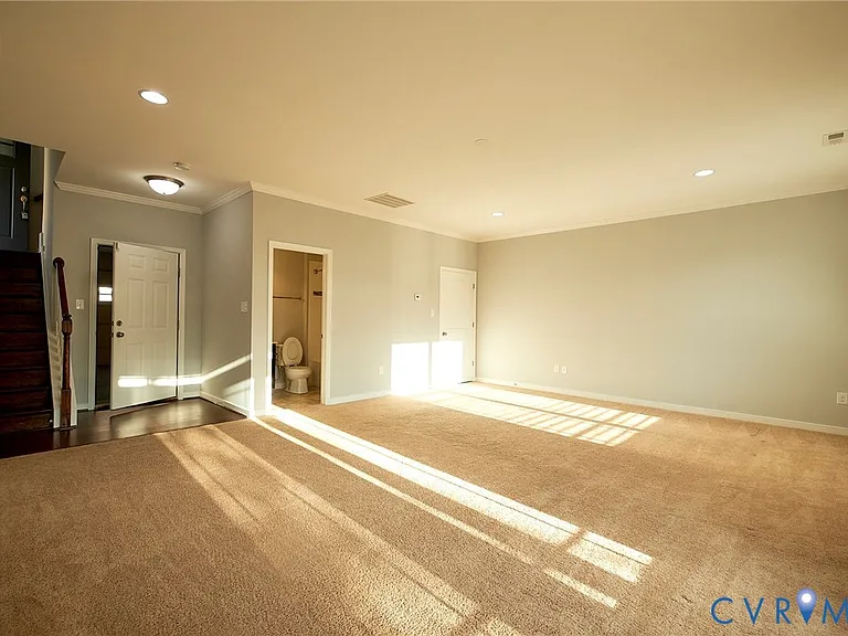 11458 Hayloft Ln — Photo 16