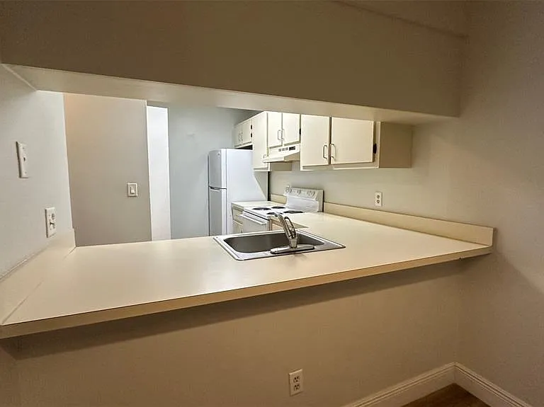 6126 Curry Ford Rd #248 — Photo 5